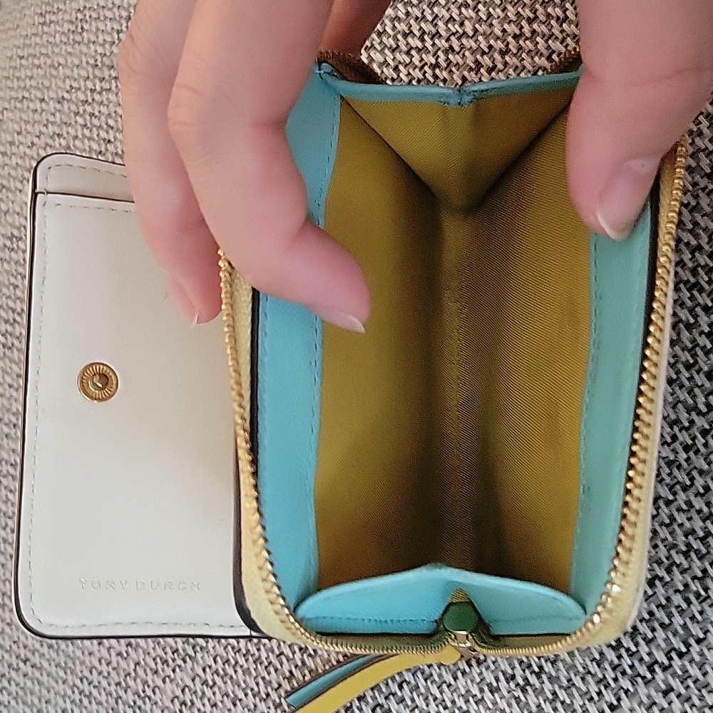 Tory Burch Yellow Quilted Wallet - Picture 5 of 7